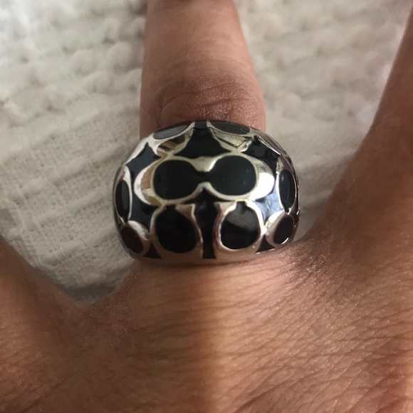 AUTHENTIC COACH BLACK ENAMEL RING - Picture 5 of 6